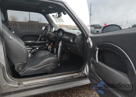 2006 Mini Cooper S from USA, damaged, VIN WMWRE33596TL18625